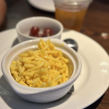 LongHorn Steakhouse - Kids Kraft Macaroni & Cheese - Steakhouses Near Me - Fort Wayne, Indiana LongHorn Steakhouse - Kids Kraft Macaroni & Cheese - Steakhouses Near Me - Fort Wayne, Indiana