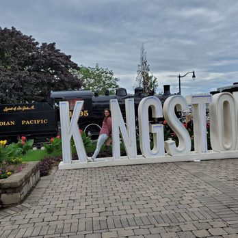 Confederation Park - Parks Near Me - Kingston, Ontario