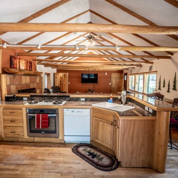 Colorado Bear Creek Cabins - Log Home Kitchen - Vacation Rentals Near Me - Evergreen, Colorado Colorado Bear Creek Cabins - Log Home Kitchen - Vacation Rentals Near Me - Evergreen, Colorado
