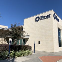 Frost Bank - Beautiful day @ Frost Bank!