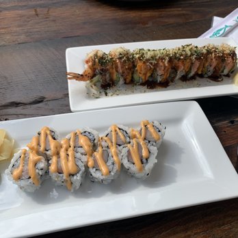 Town MV - Dynamic roll, spicy yellowtail - American Near Me - Edgartown, Massachusetts Town MV - Dynamic roll, spicy yellowtail - American Near Me - Edgartown, Massachusetts
