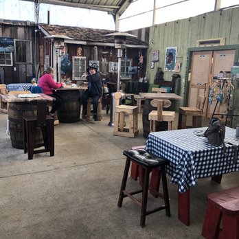Ship Out - Indoor seating - Food Trucks Near Me - Astoria, Oregon Ship Out - Indoor seating - Food Trucks Near Me - Astoria, Oregon
