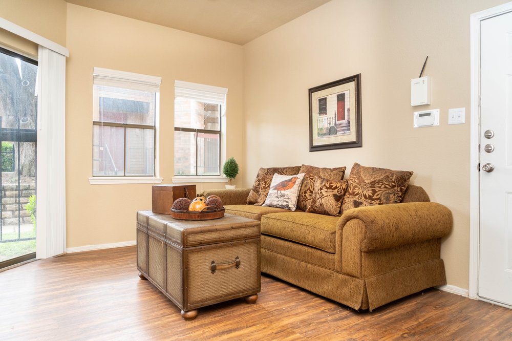 ENCLAVE AT CITYVIEW Updated September 2024 33 Photos 5401 Overton Ridge Blvd, Fort Worth