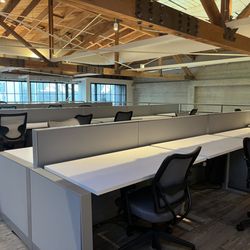 HC Cleanup Services - Cleaning offices