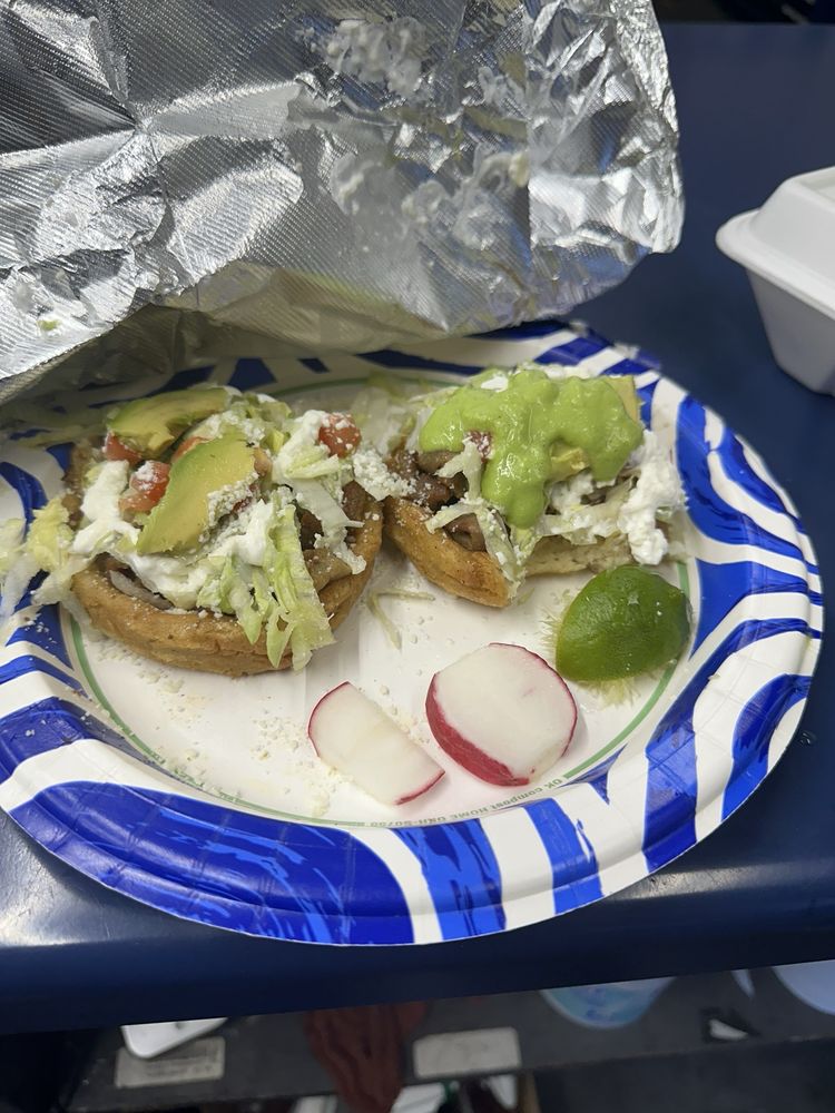 Super Street Tacos Logo