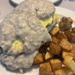 Longbeach Cafe - Biscuit and Gravy
