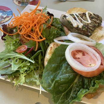 Cafe Julia - Ahi sandwich - Cafes Near Me - Honolulu, Hawaii