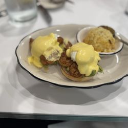 Budder’s - Shrimp and avocado Benedict