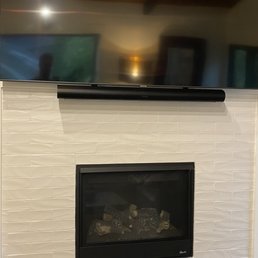 one of the two sound bars I bought. He only delivered one and has my money for the other that I've been waiting on for 6 months and he's MIA one of the two sound bars I bought. He only delivered one and has my money for the other that I've been waiting on for 6 months and he's MIA