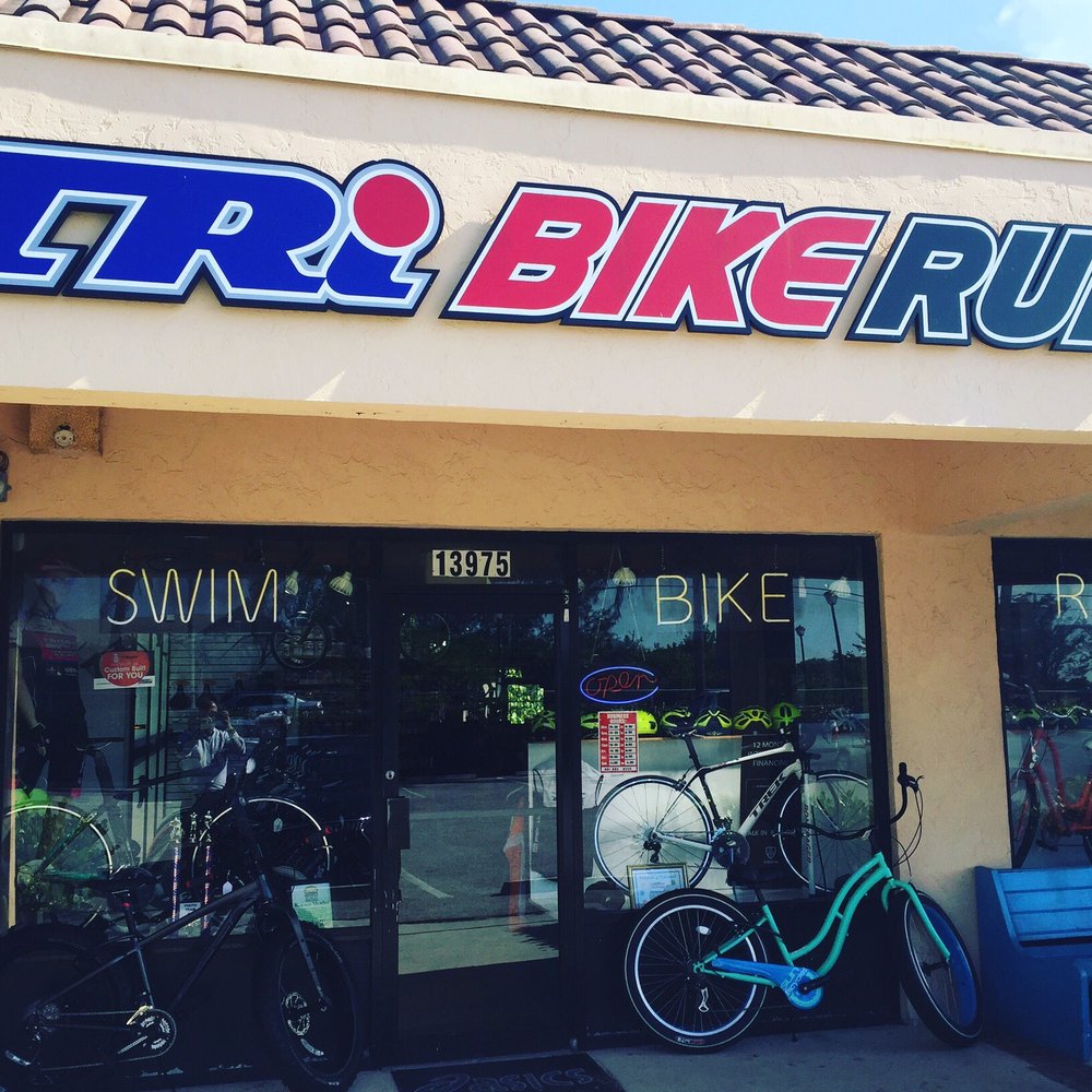 Bikes Palm Beach - Front door at Tri Bike Run - Bikes Near Me - Juno Beach, Florida