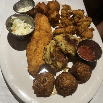 Salt 64 - Founder Crab cakes Fried oysters - New American Near Me - Oak Island, North Carolina Salt 64 - Founder Crab cakes Fried oysters - New American Near Me - Oak Island, North Carolina
