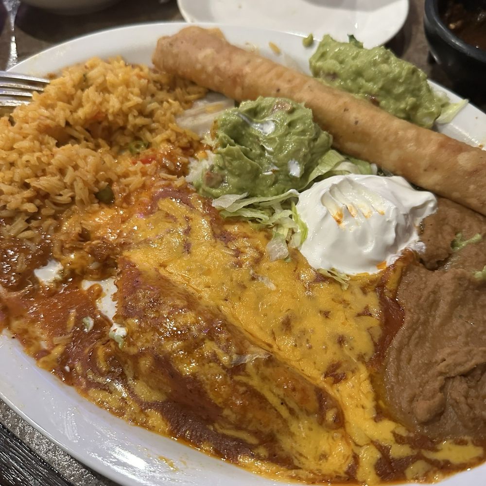 Tavos Mexican Grill - El Trio - Mexican Near Me - Spring, Texas