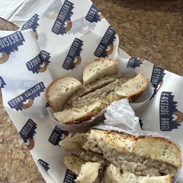 Bagel w/ sausage