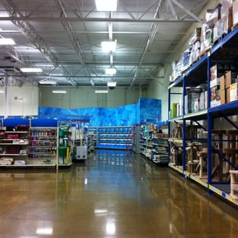 PetSmart - Pet Training Near Me - Orem, Utah