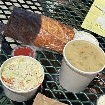 Barbara's Fishtrap - Fresh Made Clam Chowder - Seafood Near Me - Half Moon Bay, California Barbara's Fishtrap - Fresh Made Clam Chowder - Seafood Near Me - Half Moon Bay, California