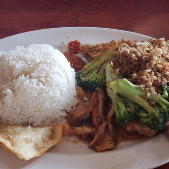 Thai Chili - Garlic Dish - Thai Near Me - Reno, Nevada