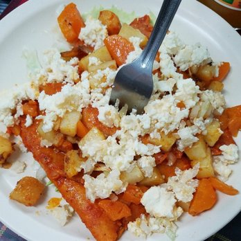 Enchiladas Doña Lupe - This is an order of enchiladas, comes with cheese, potatoes and carrots on top. Delicious! - Mexican Near Me - Guanajuato, GUA Enchiladas Doña Lupe - This is an order of enchiladas, comes with cheese, potatoes and carrots on top. Delicious! - Mexican Near Me - Guanajuato, GUA