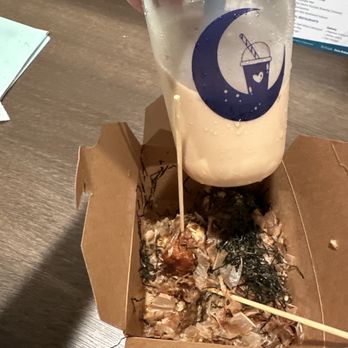 Luna Tea - Takoyaki (6 pieces) ()milk tea - Bubble Tea Near Me - Merrillville, Indiana Luna Tea - Takoyaki (6 pieces) ()milk tea - Bubble Tea Near Me - Merrillville, Indiana