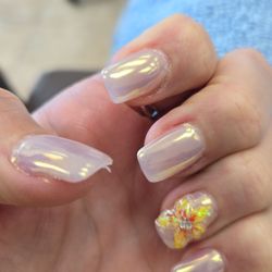 OMG! nails and spa - New trend with the clear flower