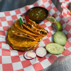 Taqueria El Charro Costeno - Birria tacos