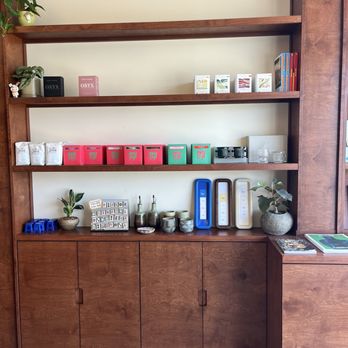Reinne’s Place - Nice interior with merch - Coffee & Tea Near Me - Long Beach, California Reinne’s Place - Nice interior with merch - Coffee & Tea Near Me - Long Beach, California