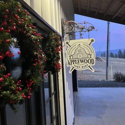 Applewood Yarn Barn
