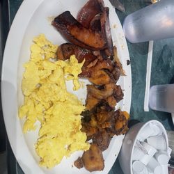 Martin's Coffee Shop - Linguica & Eggs
