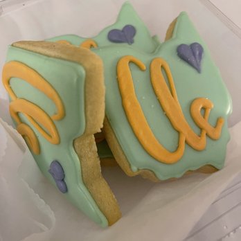 Luna Bakery Cafe - Sugar cookies - Cafes Near Me - Cleveland, Ohio