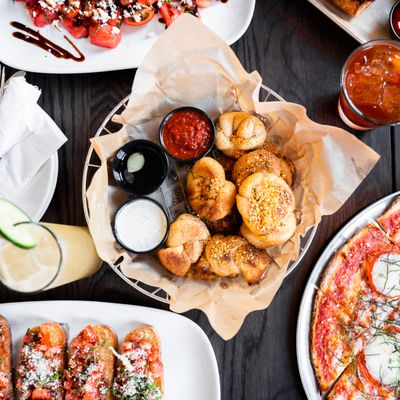 Ranalli's Pizza Bar - Lincoln Park, Chicago by null