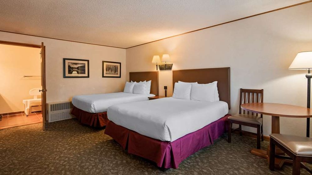 BEST WESTERN ADIRONDACK INN - 55 Photos - 2625 Main St, Lake Placid