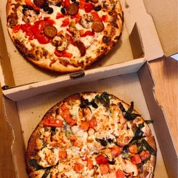 French Quarter & Greek Pizzas (9" small)