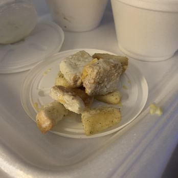 Hunger Crush Cafe - The pile of croutons were distributed through the salad. - American Near Me - Montgomery, Texas