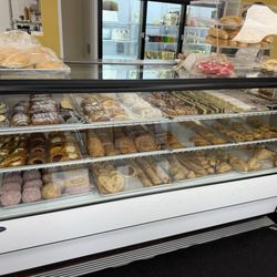 La Reyna Bakery
