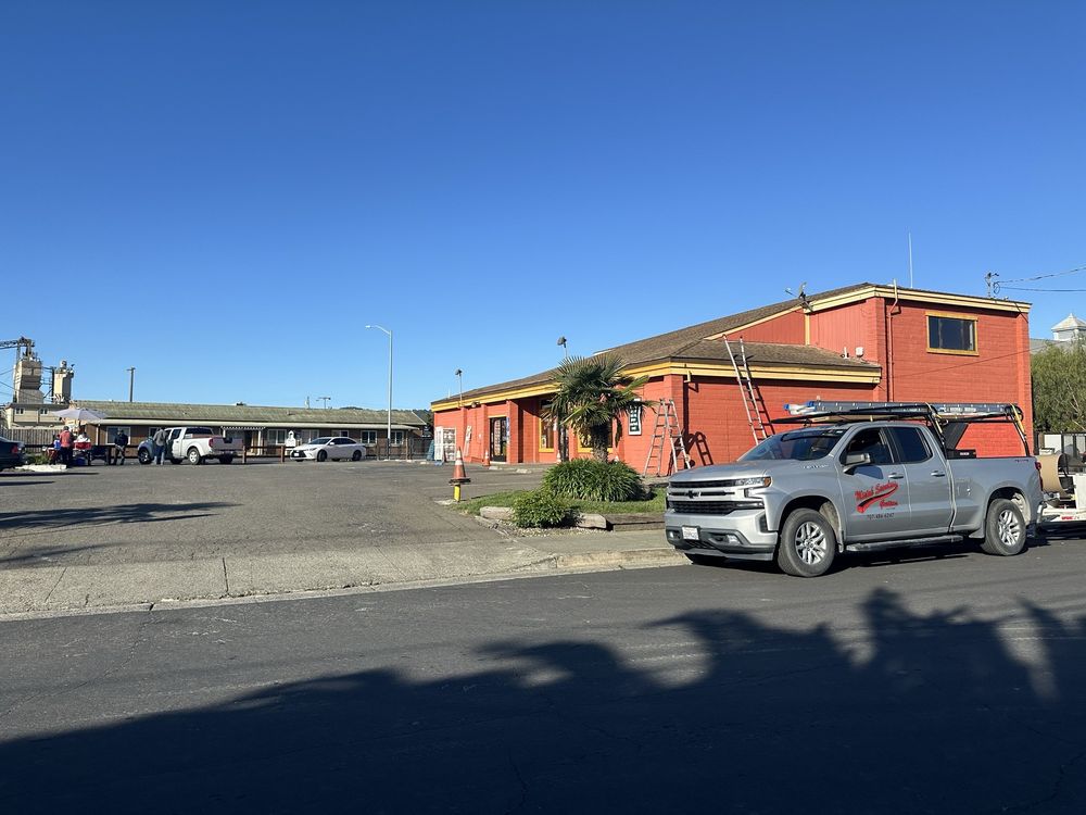 Slide of Mistah Seamless Gutters