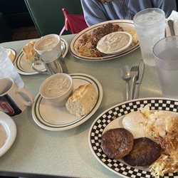 Dot's Cafe - Delicious breakfast.