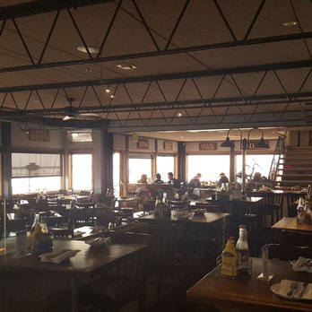 Sam's Chowder House - Large indoor dining area and outside dining as well overlooking the Pacific Ocean. - Seafood Near Me - Half Moon Bay, California Sam's Chowder House - Large indoor dining area and outside dining as well overlooking the Pacific Ocean. - Seafood Near Me - Half Moon Bay, California
