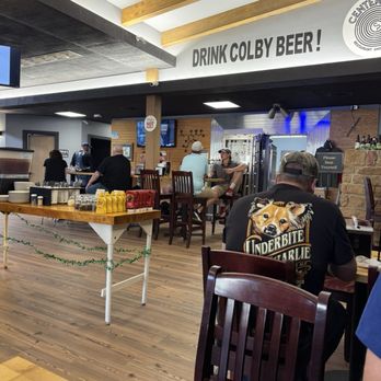 Center Pivot Restraurant And Brewery - Dining room - Brewpubs Near Me - Colby, Kansas