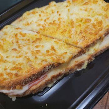 La Madeleine - Croque Monsieur - French Near Me - DFW Airport, Texas
