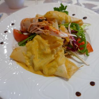 Square Sud - Samoussa stuffed with langostine. - Restaurants Near Me - Antibes, 06