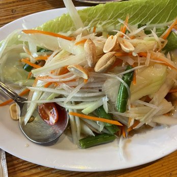 Pestle Rock - Som Tum (green papaya salad, made vegan) - Thai Near Me - Seattle, Washington