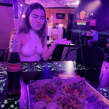 Talkin' Tacos Brickell - Coke and Tacos - Tacos Near Me - Miami, Florida Talkin' Tacos Brickell - Coke and Tacos - Tacos Near Me - Miami, Florida