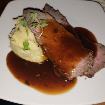Green Gables Wedding Estate - Tri-tip with mashed potatoes - Venues & Event Spaces Near Me - San Marcos, California Green Gables Wedding Estate - Tri-tip with mashed potatoes - Venues & Event Spaces Near Me - San Marcos, California