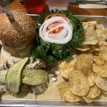 Yodelin - Cheeseburger - Seafood Near Me - Leavenworth, Washington