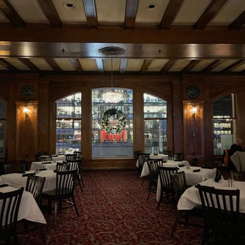 The Marshall Field's Walnut Room - Seating away from the tree - American Near Me - Chicago, Illinois