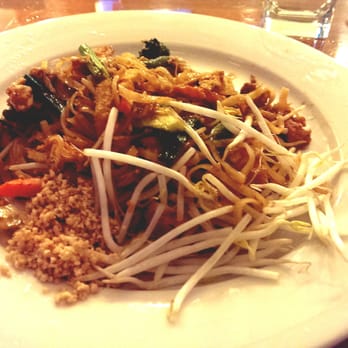 Elephant Thai Restaurant - Vegetarian pad thai. - Thai Near Me - Henrico, Virginia Elephant Thai Restaurant - Vegetarian pad thai. - Thai Near Me - Henrico, Virginia
