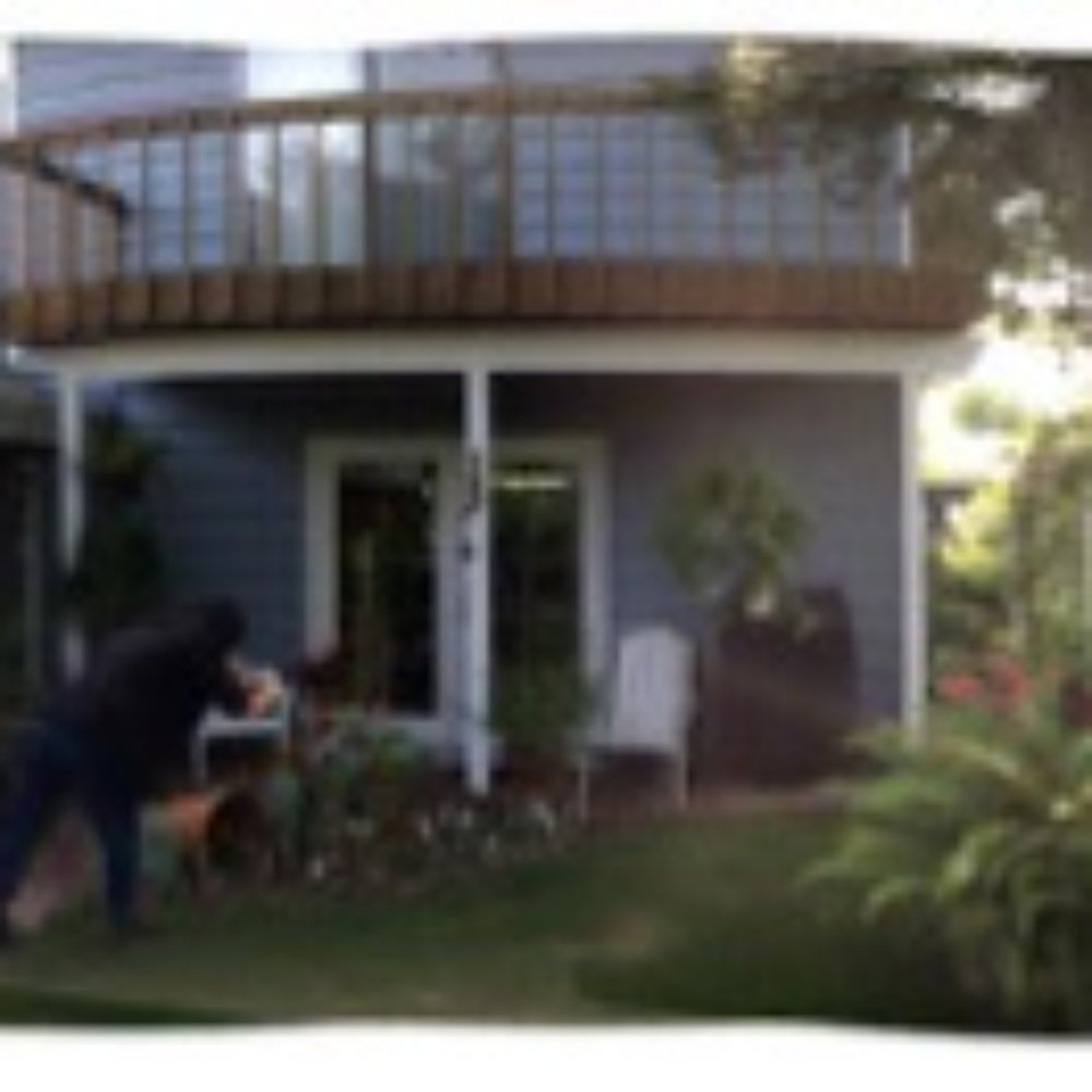 Guest House Bed and Breakfast - Panoramic shot of the garden at the Guest House Bed & Breakfast - Bed & Breakfast Near Me - Seattle, Washington