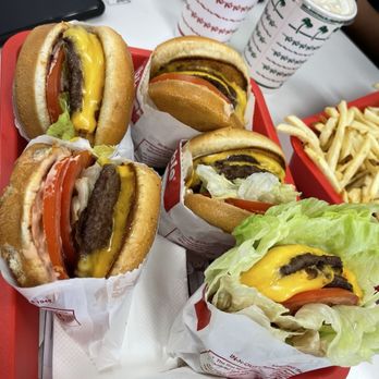 In-N-Out Burger - Xmas eve lunch - Burgers Near Me - Lebec, California