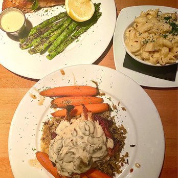 Larsen's Grill - Chardonnay Soaked Cedar Plank Salmon, Stuffed Breaded Chicken Breast, Five Cheese Macaroni - Steakhouses Near Me - Oxnard, California