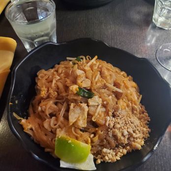 EMPORIUM THAI - Updated June 2024 - 3474 Photos & 3912 Reviews - 1275