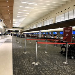 Check in and Claim luggage area